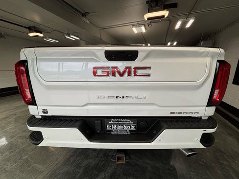 Used 2021 GMC Sierra 3500 Denali w/ Denali Ultimate Package AWD/4WD image 9