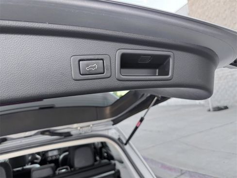 Used 2017 Subaru Forester 2.0XT Touring image 12