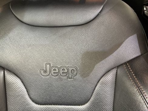 Used 2019 Jeep Compass Limited AWD/4WD image 14