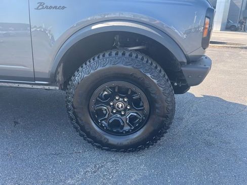 Used 2024 Ford Bronco Wildtrak image 5