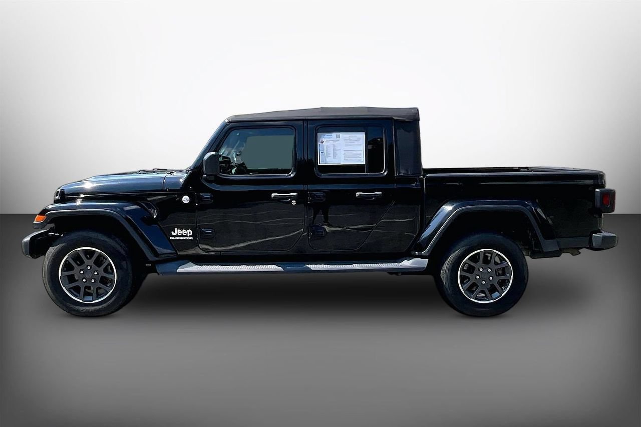 Certified 2020 Jeep Gladiator Overland w/ Trailer Tow Package AWD/4WD image 5