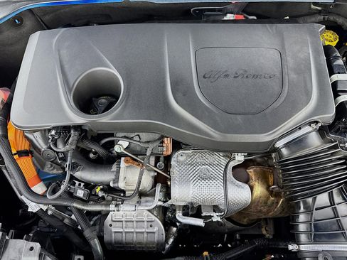 Used 2024 Alfa Romeo Tonale Ti image 38