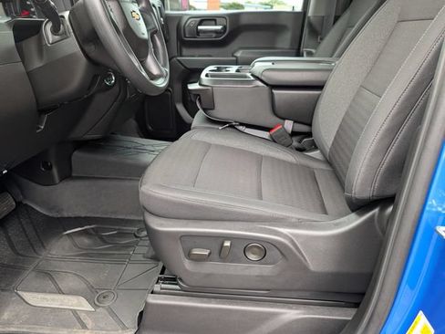 New 2026 Chevrolet Silverado 1500 Custom RWD image 9