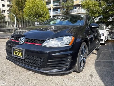 Used 2015 Volkswagen GTI SE FWD image 2