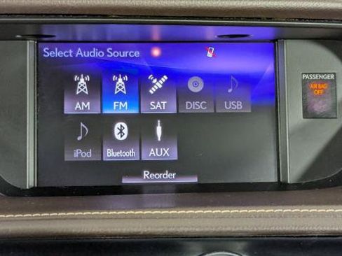 Used 2018 Lexus ES 350 w/ Luxury Package w/Wood Trim FWD image 30