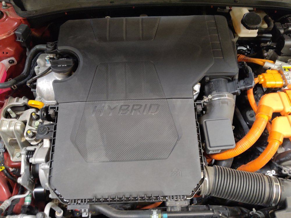 Used 2025 Hyundai Elantra SEL w/ Cargo Package FWD image 30