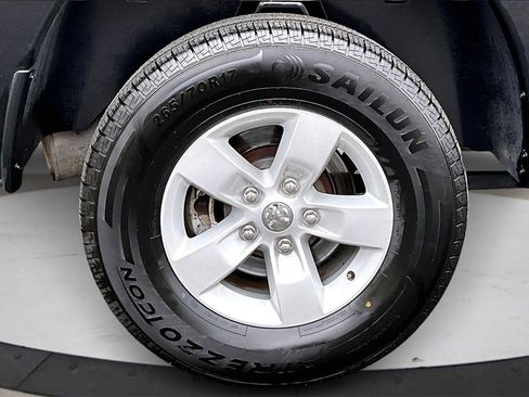 Used 2023 RAM 1500 Classic SLT w/ Trailer & Traction Group image 34