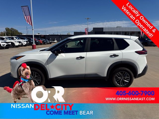 Used 2023 Nissan Rogue S AWD/4WD image 2