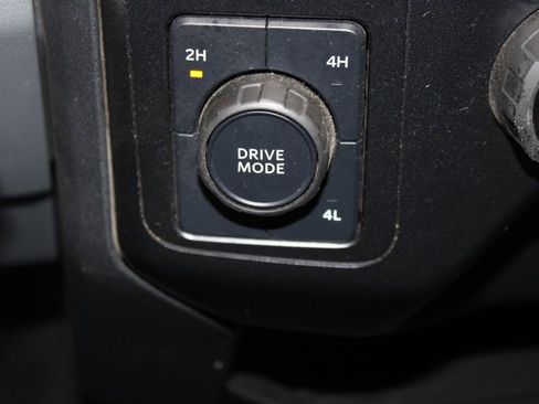 Used 2024 Ford F250 XLT image 32