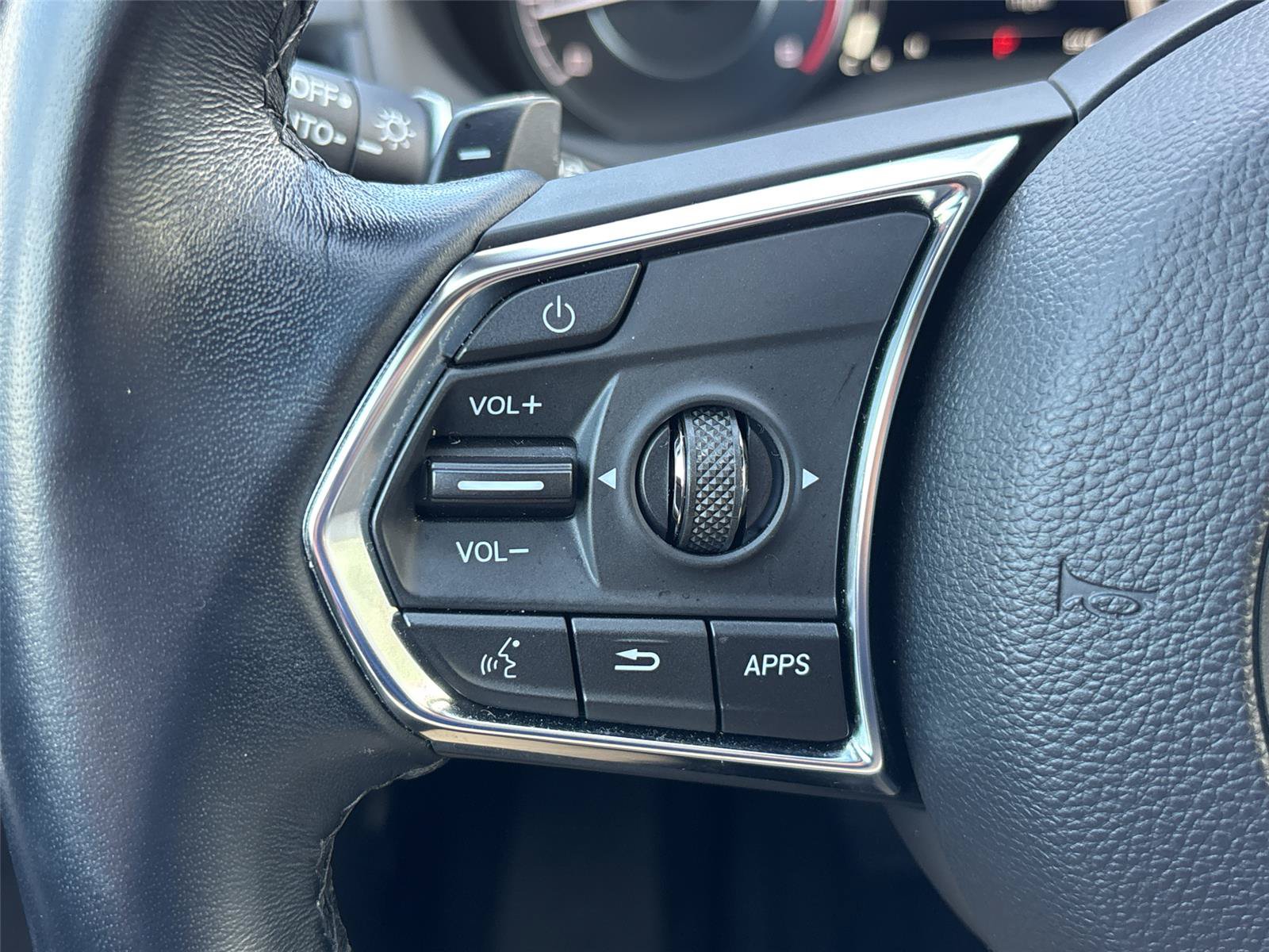 Certified 2025 Acura RDX SH-AWD image 11