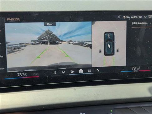 Used 2025 BMW X3 xDrive30i w/ Premium Package image 12