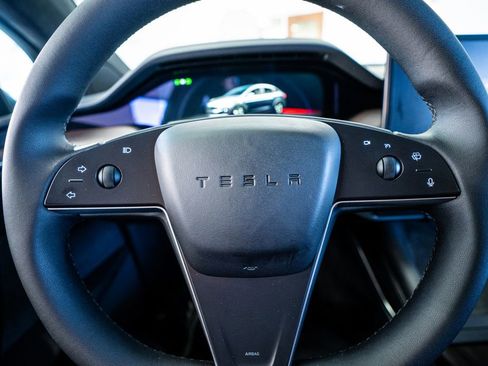 Used 2024 Tesla Model X image 34