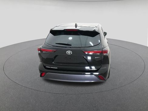 New 2026 Toyota Highlander Limited image 7