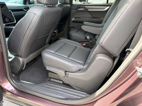 Used 2024 GMC Acadia Elevation w/ Luxury Package FWD image 21