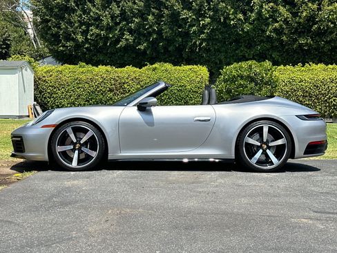 Certified 2023 Porsche 911 Carrera S RWD image 2