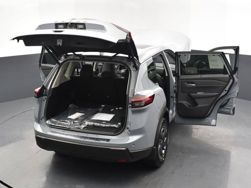 New 2026 Nissan Rogue SV w/ SV Premium Package image 33