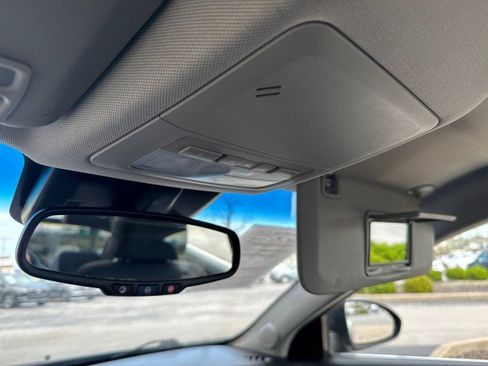 Used 2015 Chevrolet Cruze LT image 13