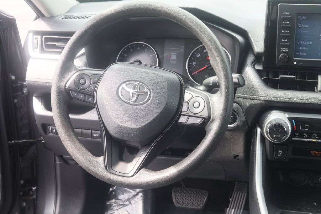 Certified 2021 Toyota RAV4 XLE w/ Convenience Package AWD/4WD image 19