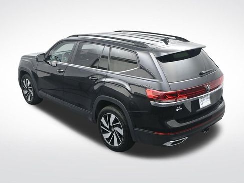 Used 2024 Volkswagen Atlas SE FWD image 29
