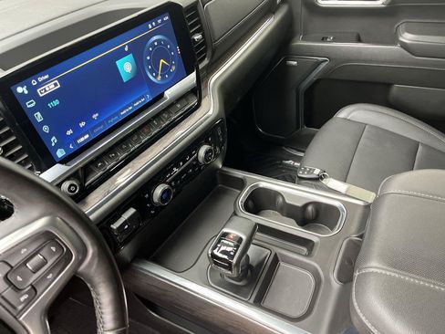 Certified 2024 Chevrolet Silverado 1500 LTZ AWD/4WD image 18