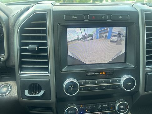 Used 2020 Ford Expedition Max XLT w/ Equipment Group 202A RWD image 23