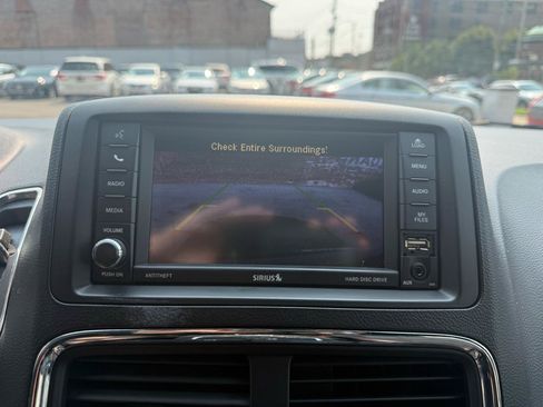 Used 2018 Dodge Grand Caravan GT FWD image 12