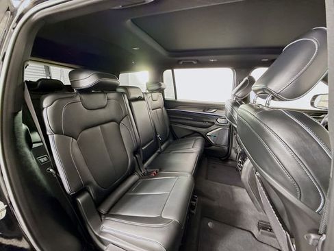 Used 2021 Jeep Grand Cherokee L Overland image 27