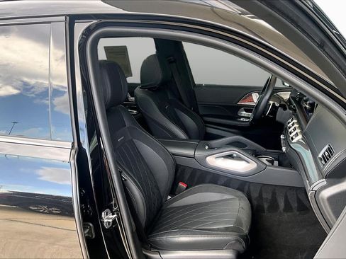 Used 2024 Mercedes-Benz GLS 63 AMG 4MATIC image 9