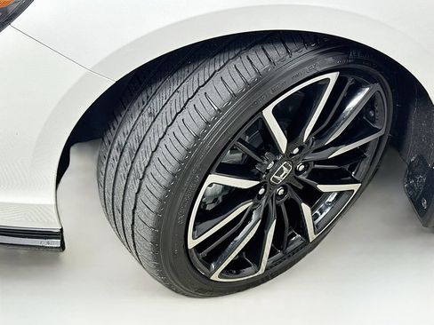 Used 2025 Honda Accord Touring image 25