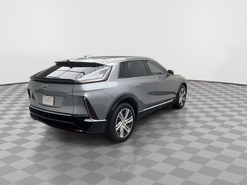 Certified 2024 Cadillac Lyriq Tech w/ LPO, Floor Liner Package AWD/4WD image 43