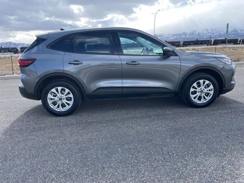 Used 2025 Ford Escape Active image 2