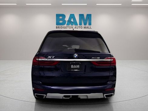 Used 2022 BMW X7 xDrive40i w/ Executive Package image 6