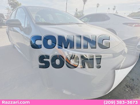 Used 2025 Toyota Corolla LE image 1