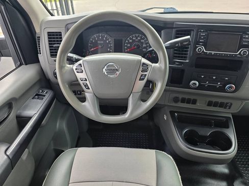 Used 2018 Nissan NV 3500 S RWD image 15