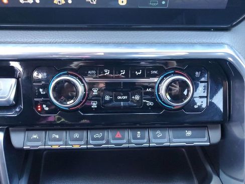 Used 2024 GMC Sierra 1500 Denali w/ Denali Reserve Package image 22