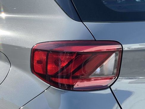 Used 2021 Hyundai Venue SEL image 9