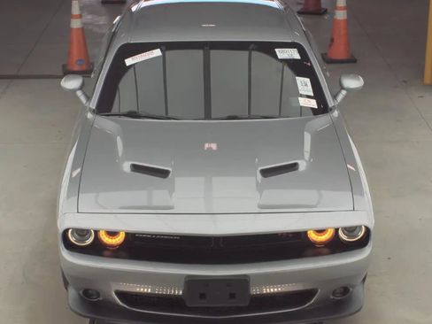 Used 2018 Dodge Challenger R/T Scat Pack RWD image 2
