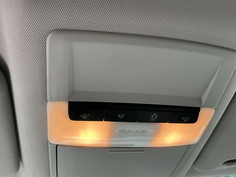 Used 2021 Nissan Rogue S FWD image 20