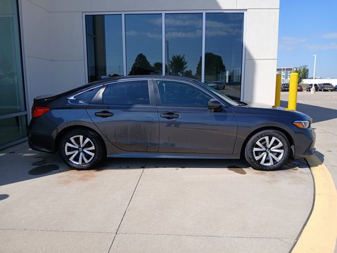 Used 2024 Honda Civic LX image 6