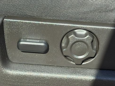 Used 2013 Ford F150 FX4 image 26