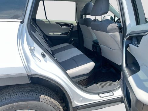 Used 2025 Toyota RAV4 XLE w/ Convenience Package AWD/4WD image 28