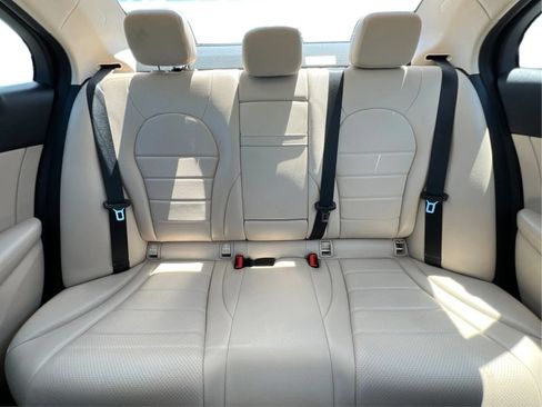 Used 2019 Mercedes-Benz C 300 4MATIC Sedan image 19