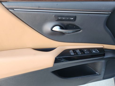 Certified 2023 Lexus ES 350 w/ Premium Package image 22