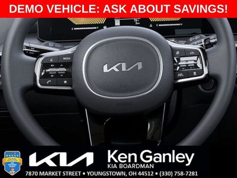 New 2025 Kia Sorento LX image 22