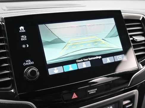 Used 2019 Honda Pilot Touring image 15