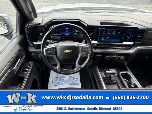 Used 2023 Chevrolet Silverado 1500 LTZ AWD/4WD image 41