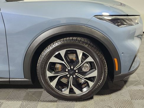 Used 2024 Ford Mustang Mach-E Select image 11