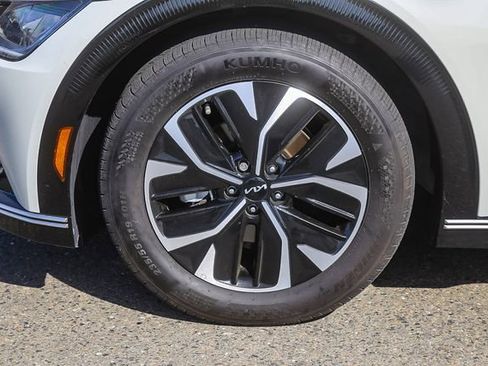 Used 2024 Kia EV6 Wind image 11
