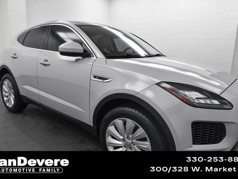 Used 2019 Jaguar E-PACE SE image 1