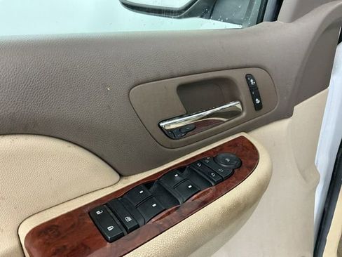 Used 2009 GMC Yukon 4WD Hybrid image 8